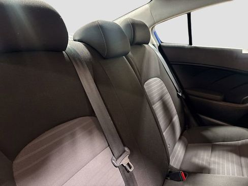 Used 2018 Kia Forte S FWD image 26
