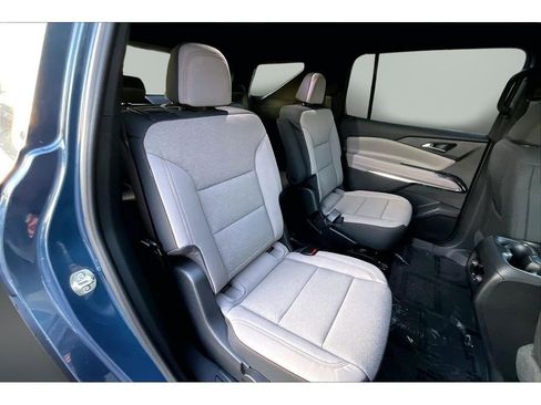 New 2026 Chevrolet Traverse LT image 10