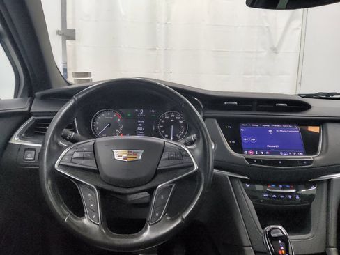 Used 2021 Cadillac XT5 Premium Luxury FWD image 22