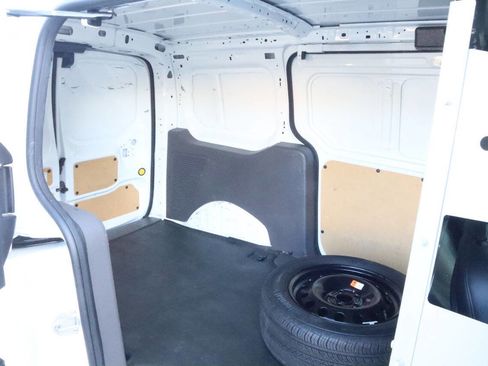 Used 2022 Ford Transit Connect XL image 7