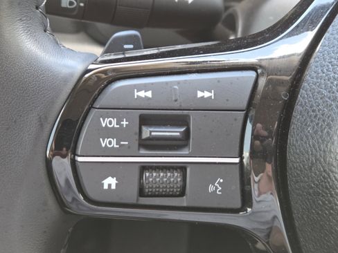 Used 2023 Honda Pilot Touring image 33