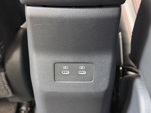 Used 2025 Nissan Kicks SR AWD/4WD image 23
