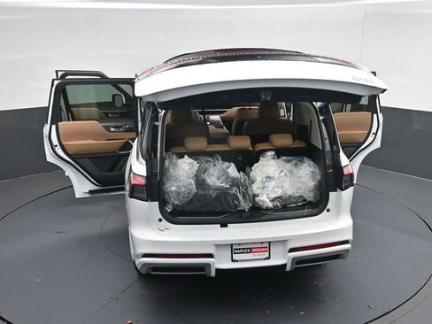 New 2026 INFINITI QX80 Luxe RWD image 59
