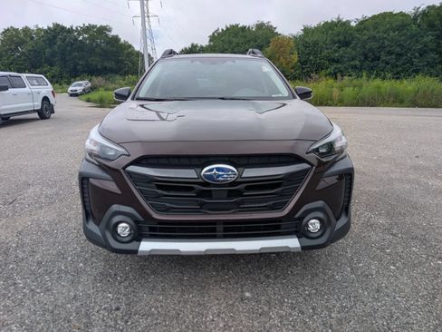 Certified 2024 Subaru Outback Limited AWD/4WD image 2