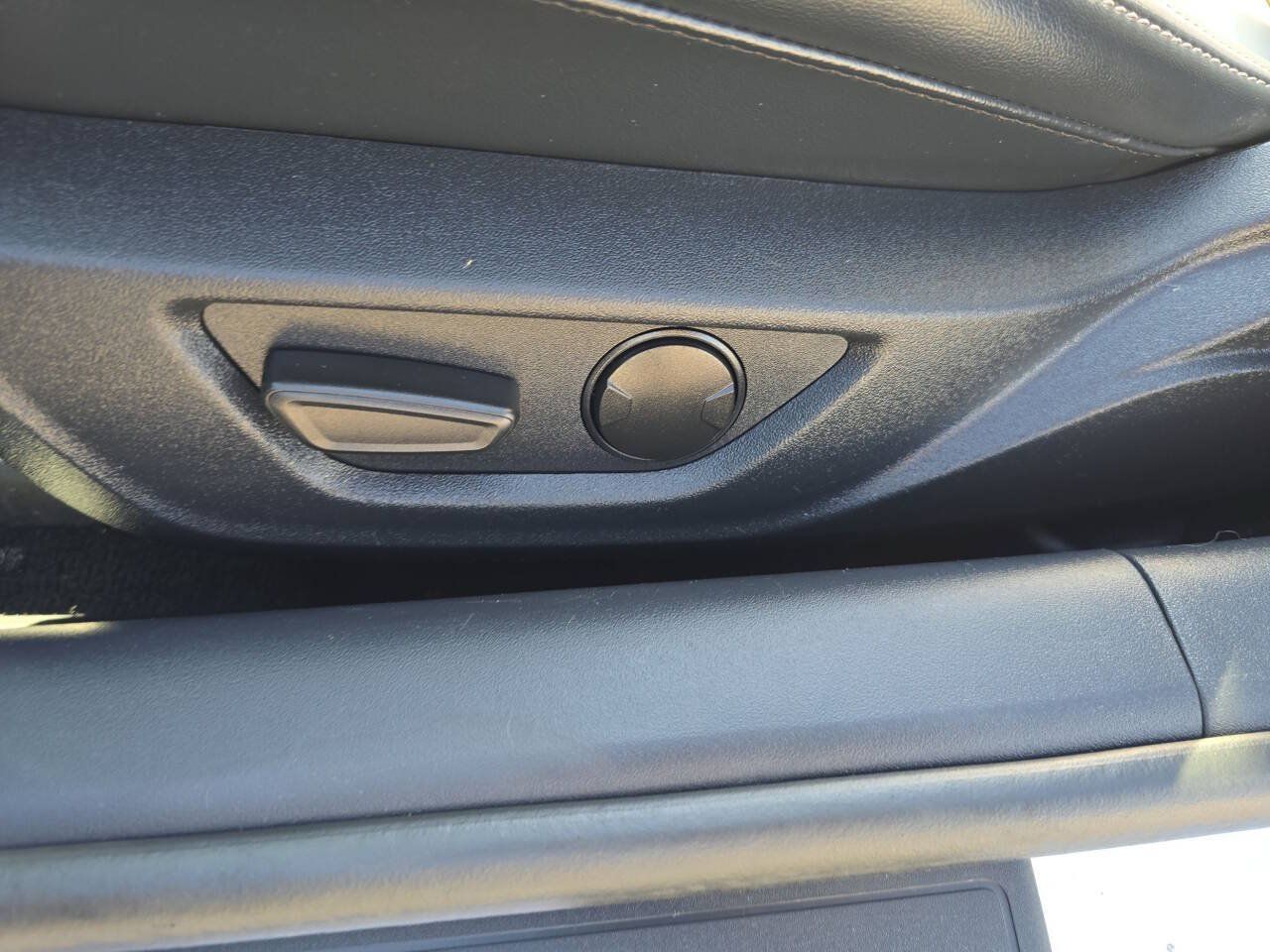 Used 2024 Ford Mustang Premium RWD image 17