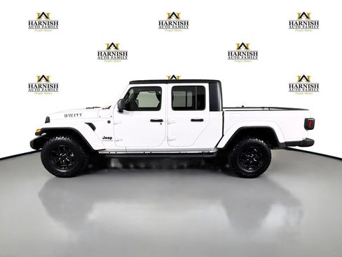 Used 2022 Jeep Gladiator Sport AWD/4WD image 4
