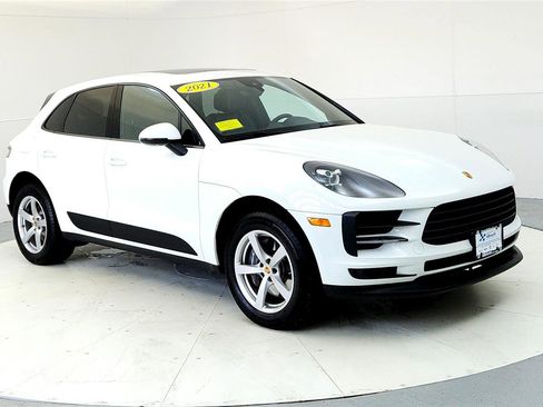 Used 2021 Porsche Macan image 7