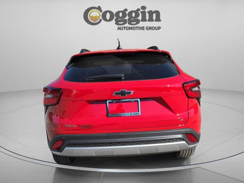 New 2026 Chevrolet Trax LT w/ Driver Confidence Package image 3
