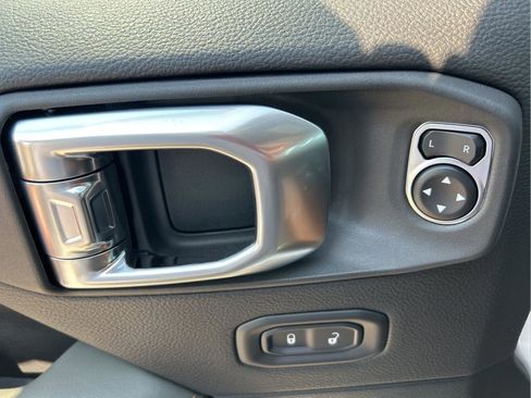 New 2026 Jeep Gladiator Mojave AWD/4WD image 24