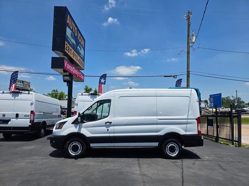 Used 2023 Ford Transit 250 Medium Roof RWD image 4