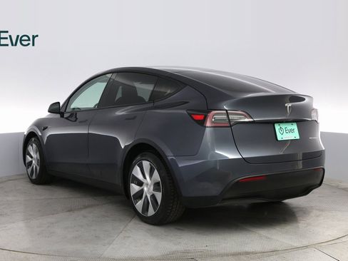 Used 2020 Tesla Model Y Performance image 14