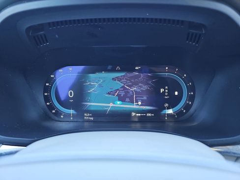 Used 2022 Volvo XC60 B5 Inscription w/ Advanced Package image 23