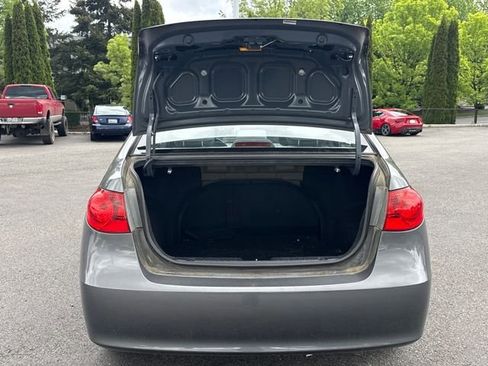 Used 2009 Hyundai Elantra GLS FWD image 6