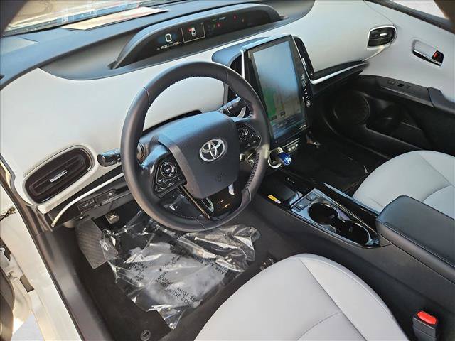Certified 2022 Toyota Prius Prime XLE w/ Protection Package (TMS) FWD image 12