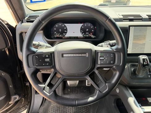 Used 2025 Land Rover Defender 110 V8 AWD/4WD image 22