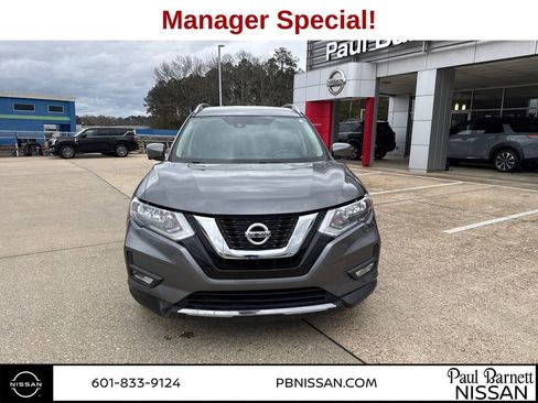 Used 2017 Nissan Rogue SL FWD image 17