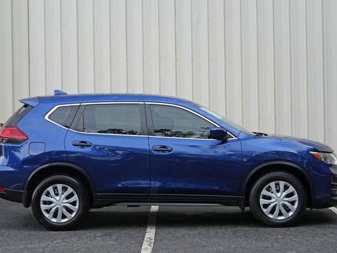 Used 2017 Nissan Rogue S AWD/4WD image 45