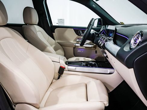 Used 2026 Mercedes-Benz GLB 250 image 16