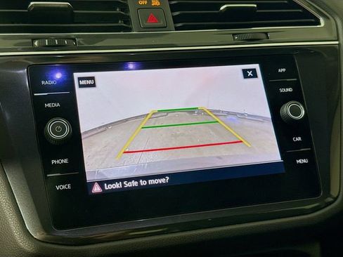 Used 2019 Volkswagen Tiguan SE w/ Panoramic Sunroof Package AWD/4WD image 15