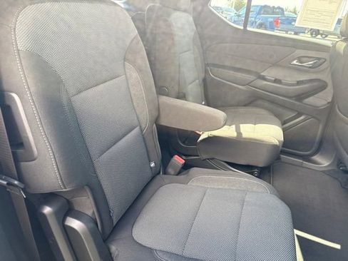 Used 2023 Chevrolet Traverse LT AWD/4WD image 23