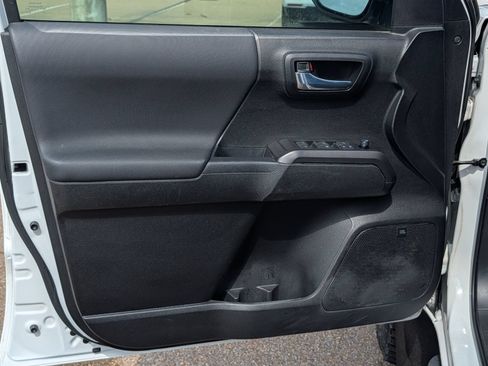 Used 2022 Toyota Tacoma TRD Pro AWD/4WD image 12