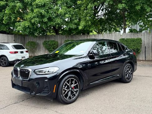Used 2022 BMW X4 M40i AWD/4WD image 2