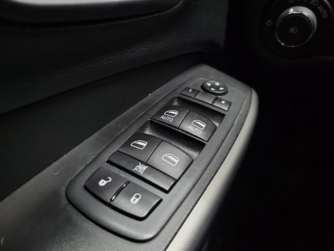 Used 2020 Jeep Cherokee High Altitude image 23