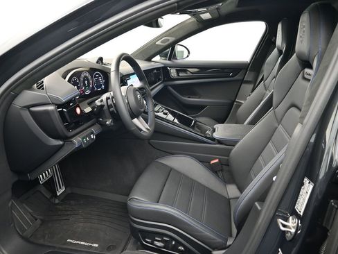 Certified 2026 Porsche Panamera Turbo S AWD/4WD image 4