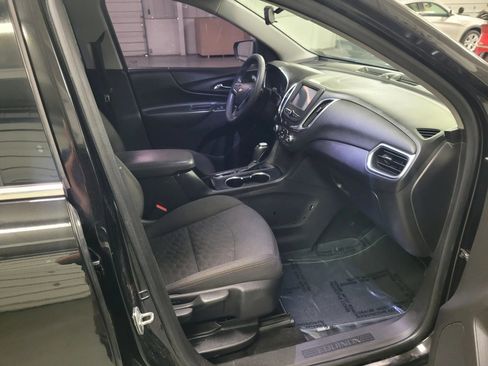 Used 2018 Chevrolet Equinox LT FWD image 26