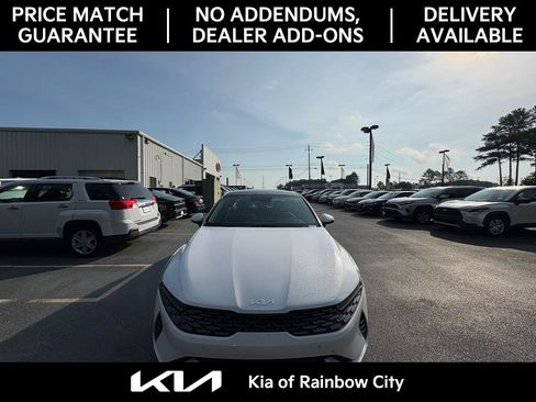 Used 2024 Kia K5 EX w/ EX Premium Package FWD image 2