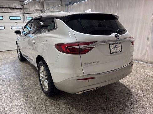 Used 2020 Buick Enclave Premium w/ Sun and Sites Package AWD/4WD image 6