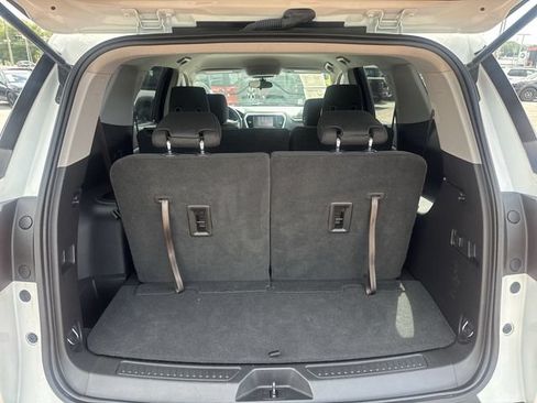 Used 2019 GMC Acadia SL FWD image 28