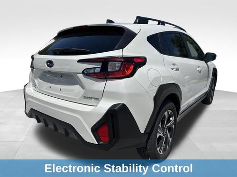 Used 2025 Subaru Crosstrek 2.0i Premium AWD/4WD image 8