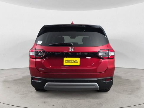 Certified 2025 Honda Pilot EX-L image 4