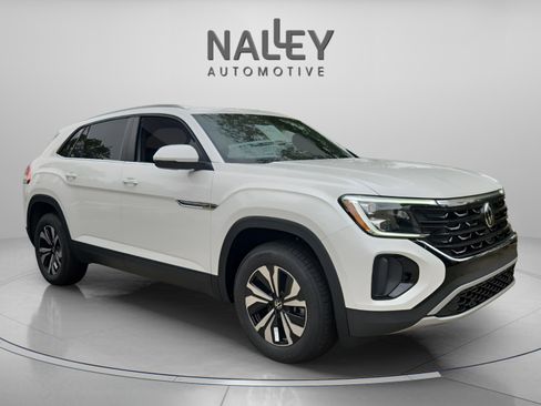 New 2026 Volkswagen Atlas Cross Sport SE image 8