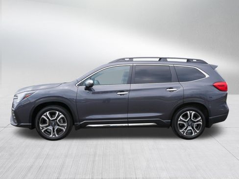 Used 2023 Subaru Ascent Touring AWD/4WD image 4