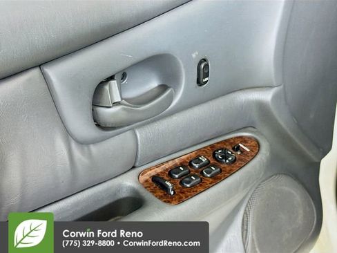 Used 2004 Buick Century Custom image 16