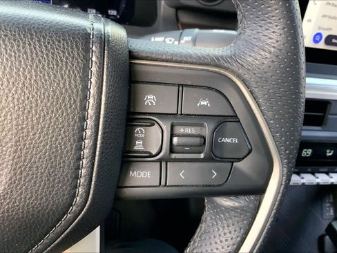 Used 2024 Toyota Tacoma TRD Off-Road image 24