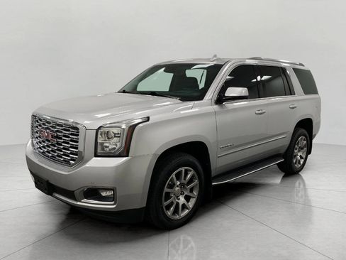 Used 2019 GMC Yukon Denali w/ Open Road Package AWD/4WD image 10