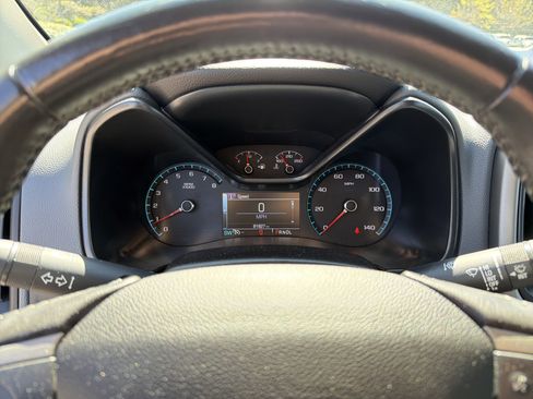 Used 2017 Chevrolet Colorado Z71 image 12