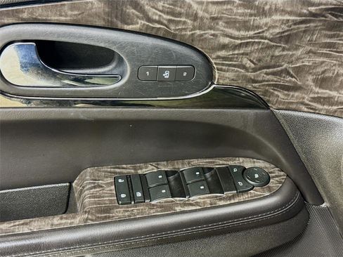 Used 2014 Buick Enclave Leather FWD image 17