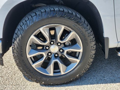 Used 2020 Chevrolet Silverado 1500 LT w/ Texas Edition RWD image 29