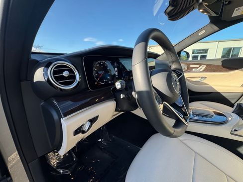 Used 2023 Mercedes-Benz E 450 4MATIC Sedan image 23