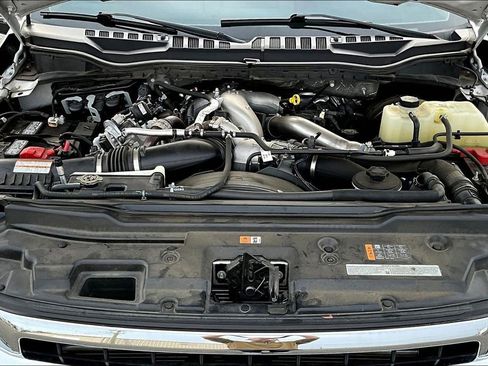 Used 2022 Ford F350 Lariat w/ Lariat Value Package image 32