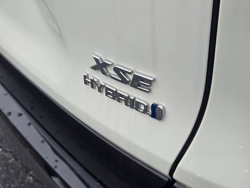 Certified 2022 Toyota RAV4 XSE AWD/4WD image 13