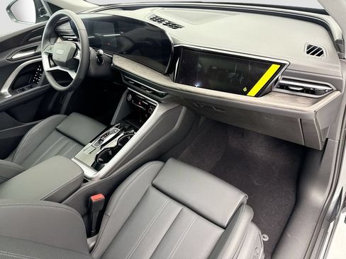 Used 2026 Audi Q5 Premium Plus w/ Premium Plus AWD/4WD image 17