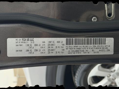 Used 2019 Jeep Compass Latitude image 25