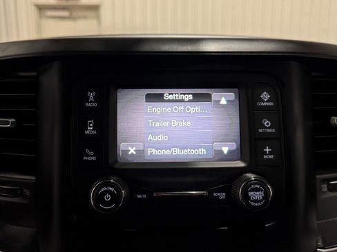 Used 2024 RAM 3500 Tradesman w/ Chrome Appearance Group image 39