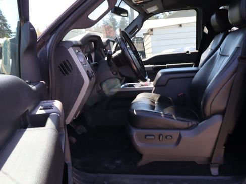 Used 2013 Ford F250 Lariat w/ Chrome Pkg AWD/4WD image 3
