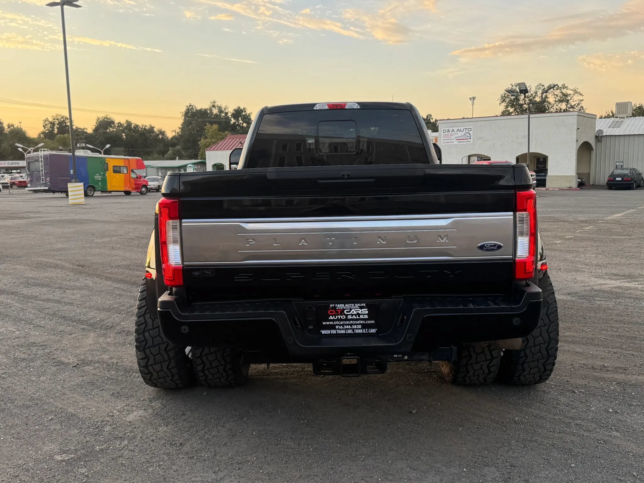 Used 2017 Ford F350 Lariat AWD/4WD image 6